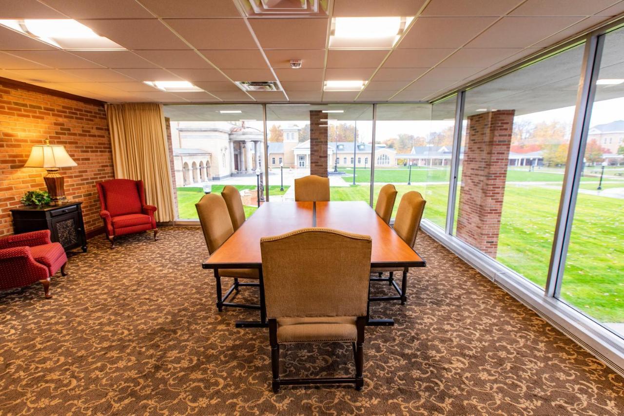 College Dow And Conference Center